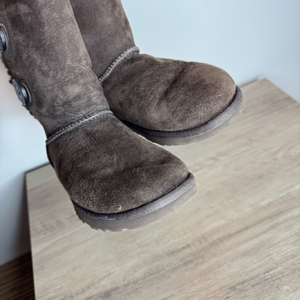 Ugg Women's Bailey Button Triplet - Chocolate - Picture 7 of 14